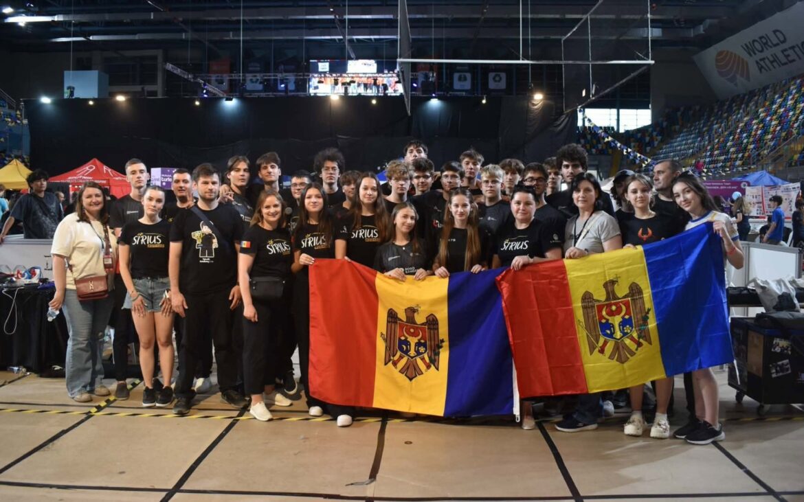 Două echipe din Moldova au fost premiate la competiția de robotică FIRST Tech Challenge din Istanbul