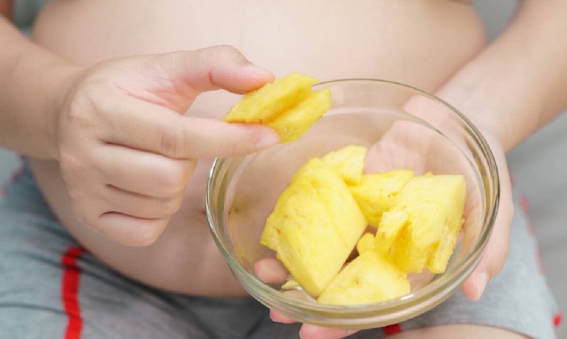 Consumul de ananas și declanșarea travaliul: ce e mit și ce e realitate