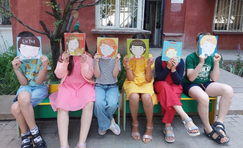 Copiii cu vârsta cuprinsă între șapte și 12 ani descoperă Chișinăul la bibliotecă. Vezi care este programul