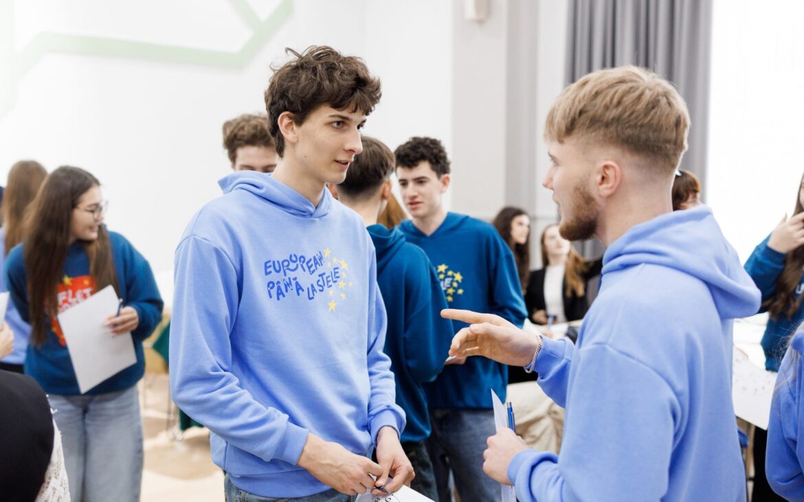 Centrele de Tineret din Moldova pot beneficia de echipamente pentru dezvoltarea serviciilor STEAM. Condițiile de aplicare